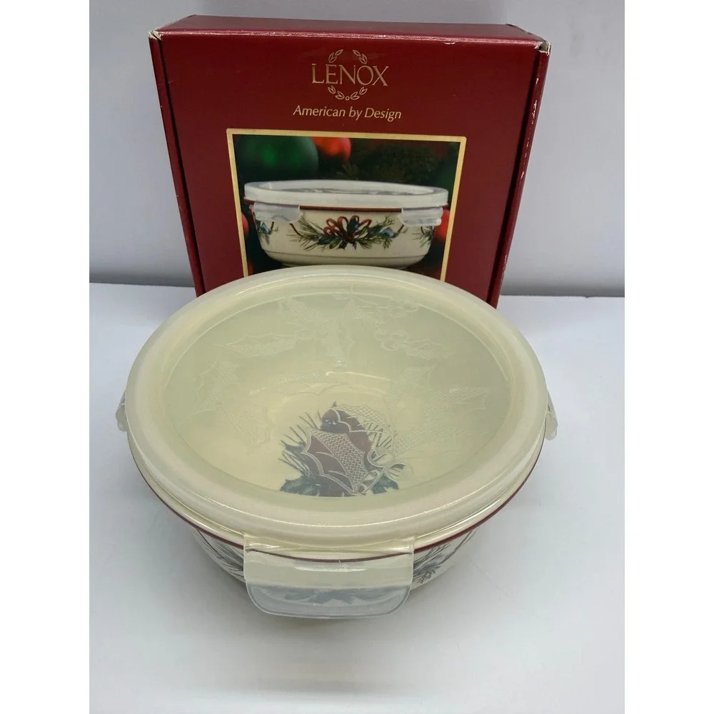 Lenox Winter Greetings Serve and Store Cardinal Bowl with Locking Lid 6 inch